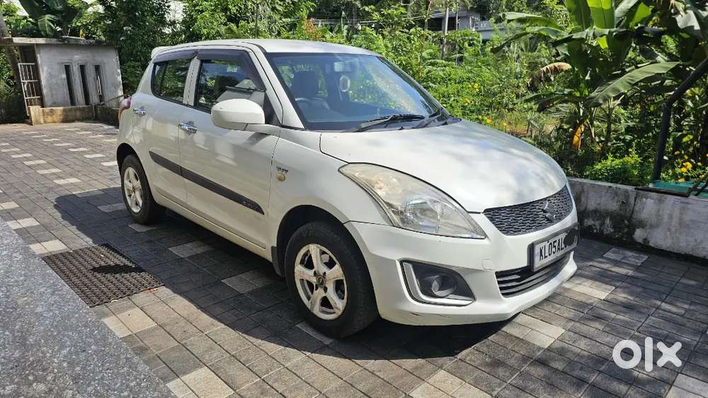Maruti Suzuki Swift Lxi, 2015 Year/official Service Only