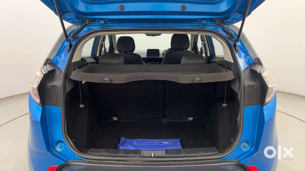 Tata Nexon 1.2 Revotron Xz Plus Dual Tone, 2018, Petrol