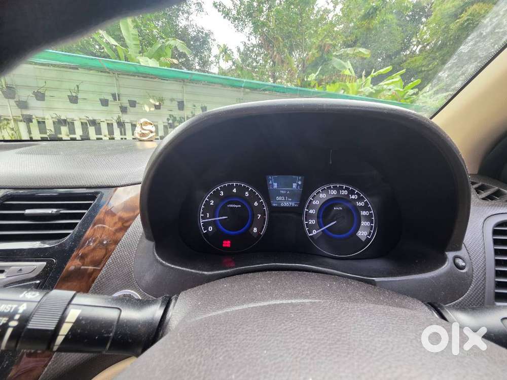 Nri Owned 2015 Hyundai Fluidic Verna For Sale.