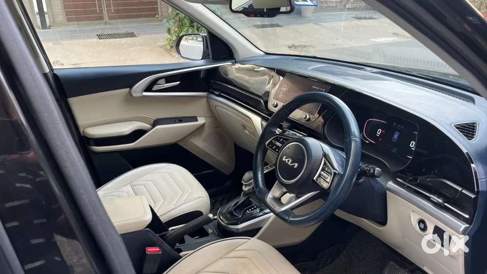Kia Carens 1.4 Luxury Plus 6 Str, 2022, Petrol