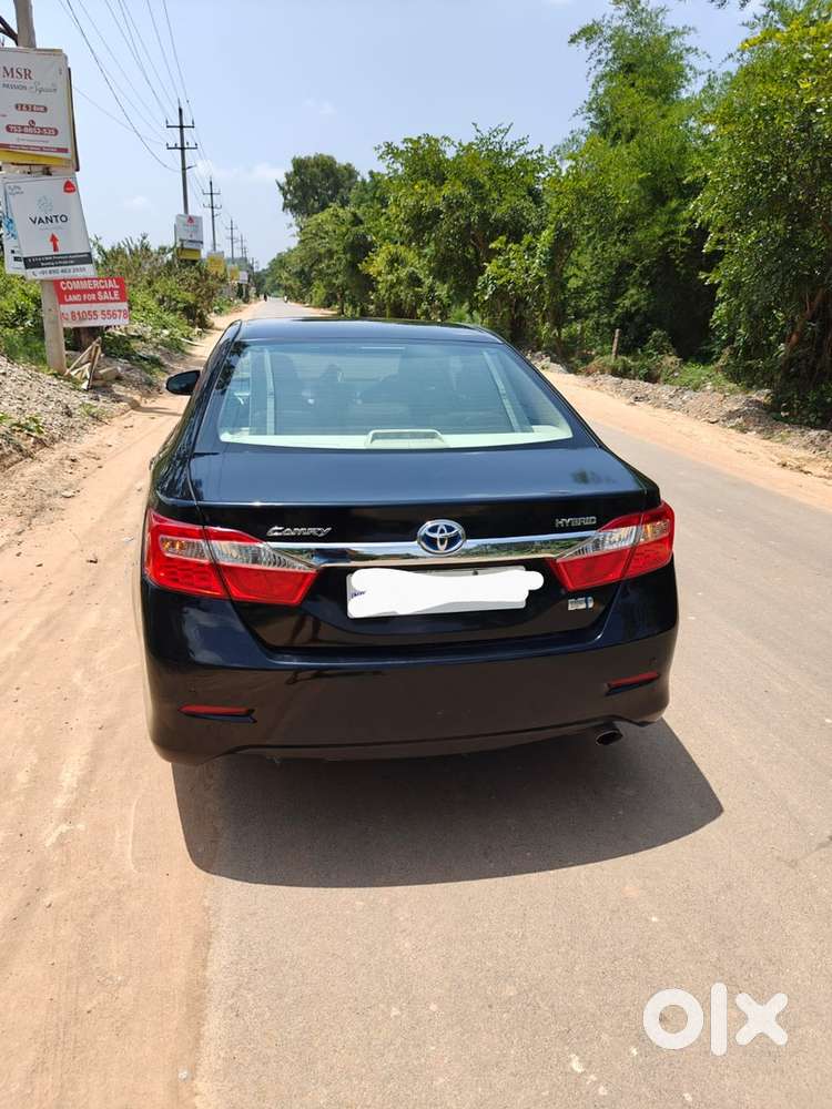 Toyota Camry Hybrid 2014