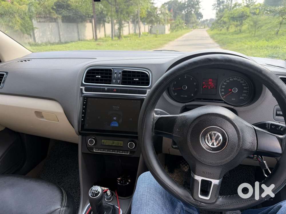 Volkswagen Vento Petrol Highline, 2016, Petrol