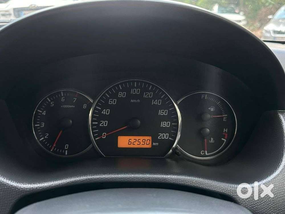 Maruti Suzuki Swift 1.2 Vxi (o), 2011, Petrol