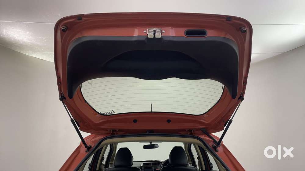 Honda Jazz [2020-2023] 1.2 V I-vtec Mt, 2016, Petrol