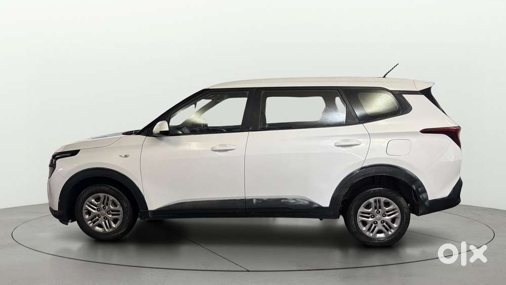 Kia Carens 1.5 Premium 7 Str, 2023, Petrol