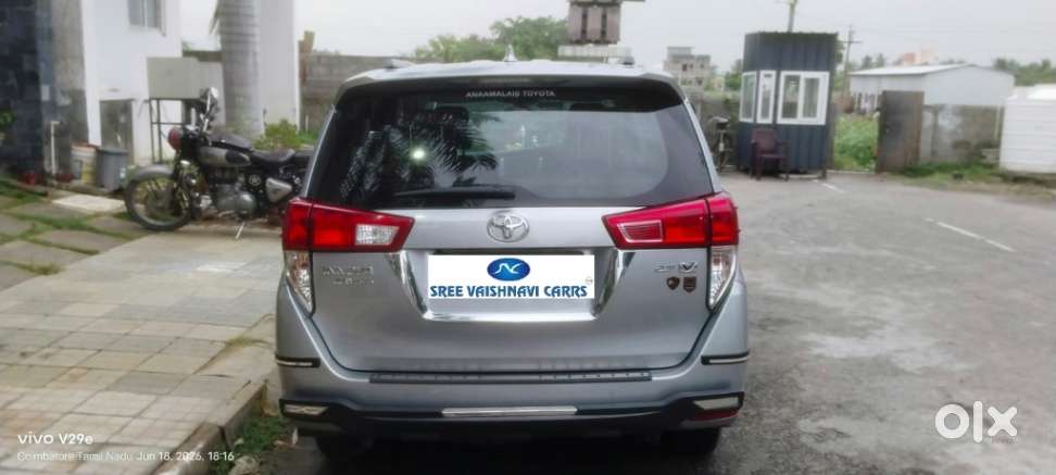 Toyota Innova Crysta 2.7 V, 2022, Petrol
