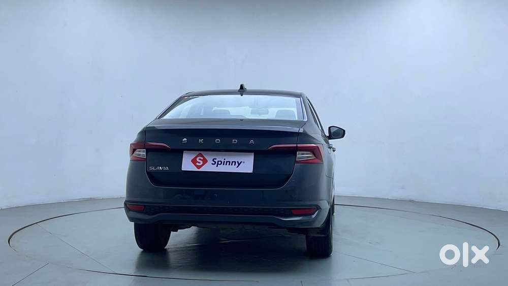 Skoda Slavia Ambition 1.0l Tsi Mt, 2023, Petrol