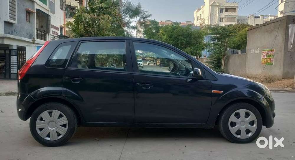 Ford Figo 2010-2012 Diesel Zxi, 2011, Diesel