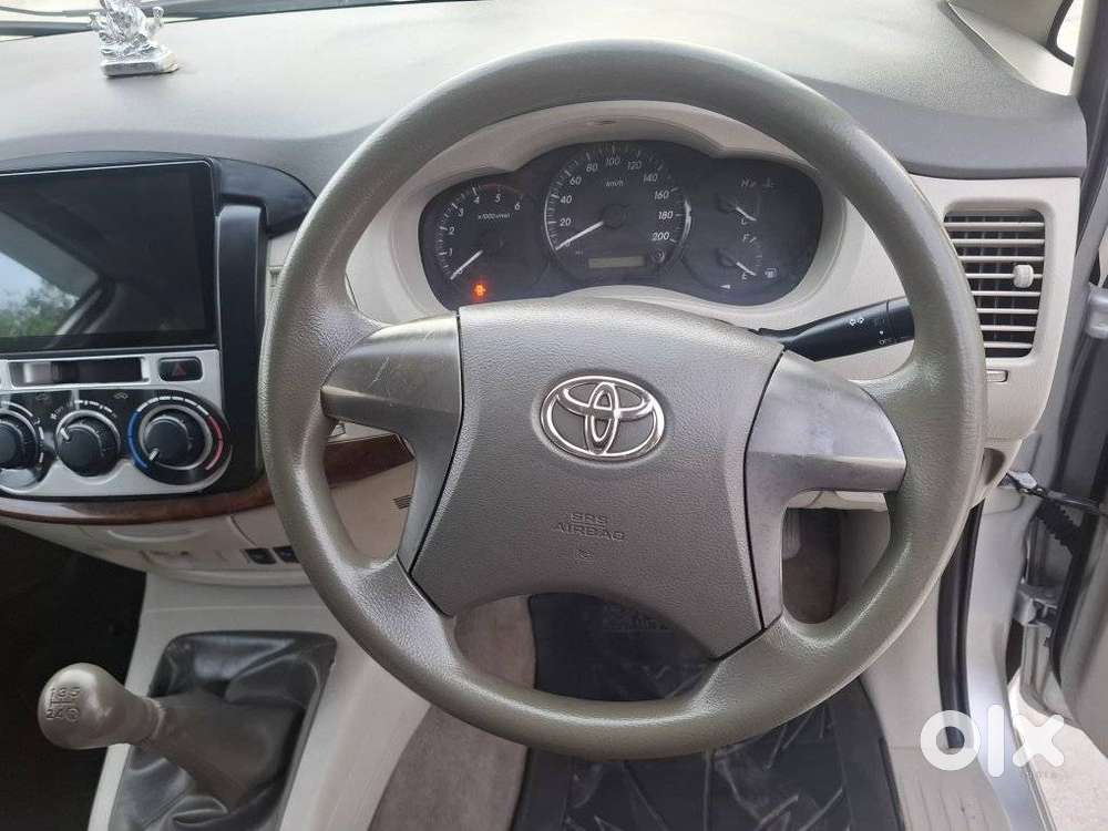 Toyota Innova 2.5 G (diesel) 8 Seater, 2013, Diesel