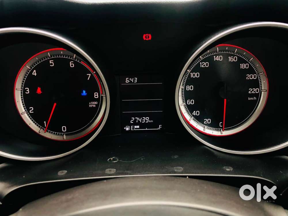 Maruti Suzuki Swift Vxi Optional, 2023, Petrol