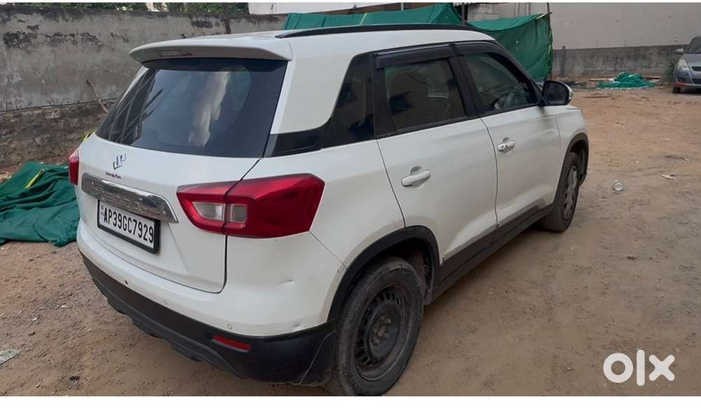 2020 Maruti Suzuki Brezza Vxi Petrol &ndash; White  Well Maintained