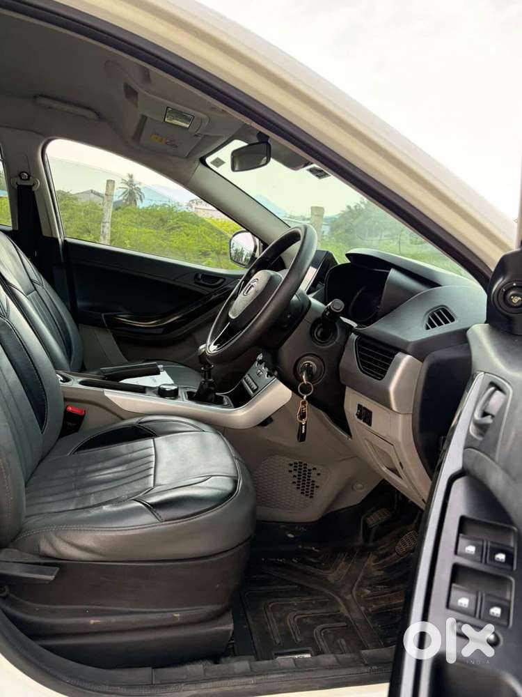 Tata Nexon 1.2 Revotron Xm, 2017, Petrol