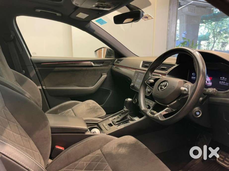 Skoda Superb [2020-ongoing] 1.8 Sportline, 2022, Petrol