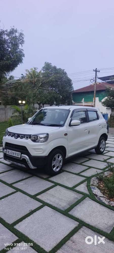 Maruti Suzuki S-presso Vxi Plus, 2022, Petrol