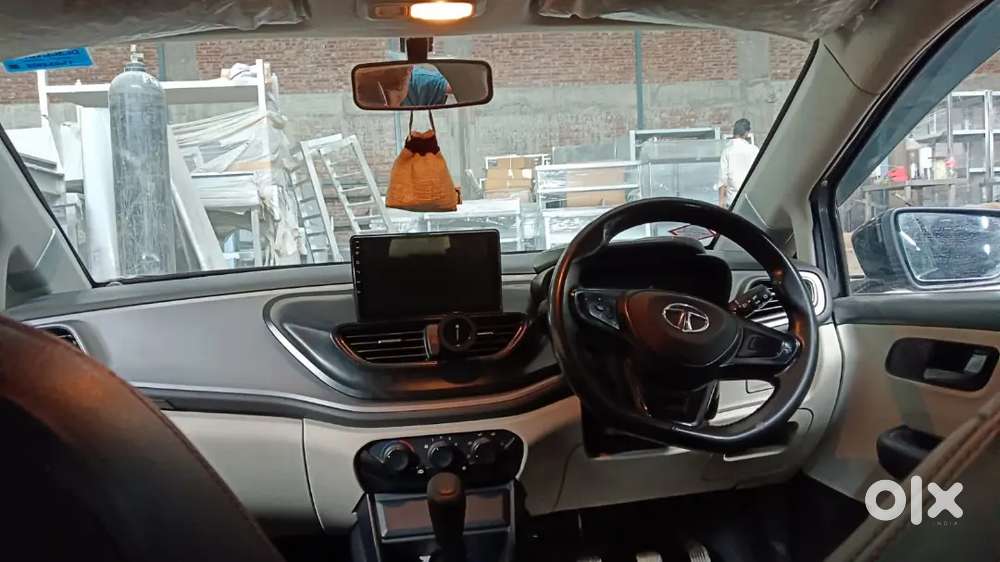 Tata Altroz 1.2 Xe 2022 Petrol Manual