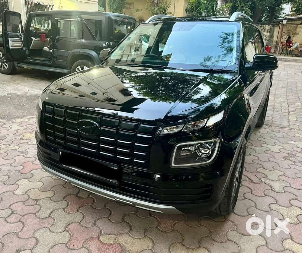 Hyundai Venue 2023 Petrol Good Condition