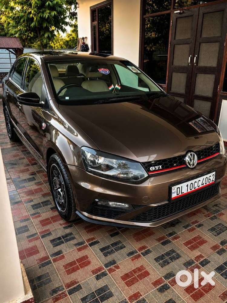 Volkswagen Vento Petrol Highline At, 2015, Petrol