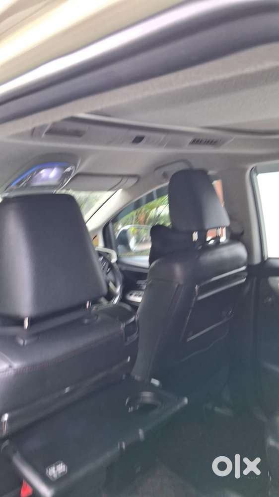 Toyota Innova Crysta 2017 All Orginal All Servise Show 200000 Lacks Ex