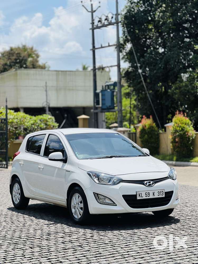 Hyundai I20 Sportz At 1.4, 2014, Petrol