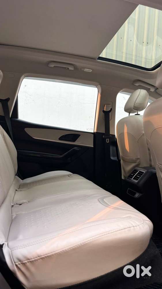 Mahindra Xuv700, 2022, Diesel