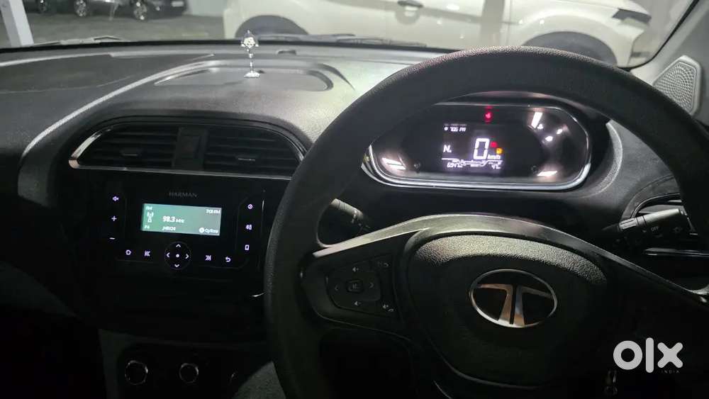 Tata Tiago 1.2 Xta 2024 - Only 7k Kms