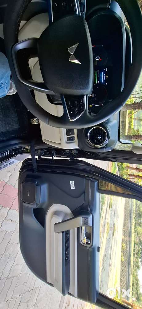 Mahindra Thar Roxx Ax3 L Diesel Mt 2wd, 2025, Diesel