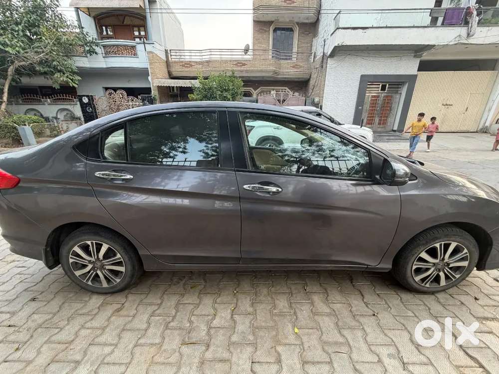 Honda City 2022 Petrol Well Maintained