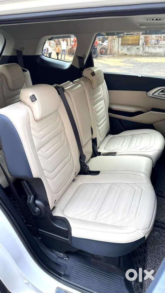 Kia Carens Luxury (o)1.5 Diesel At 7 Str, 2023, Diesel