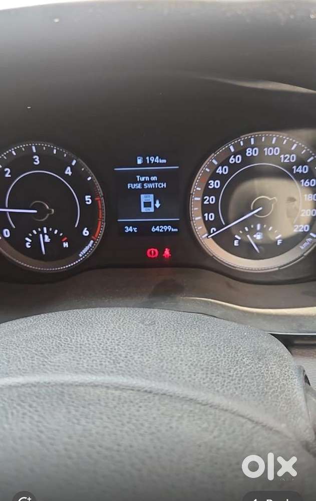 Hyundai Venue 2019 Diesel 64299 Km Driven