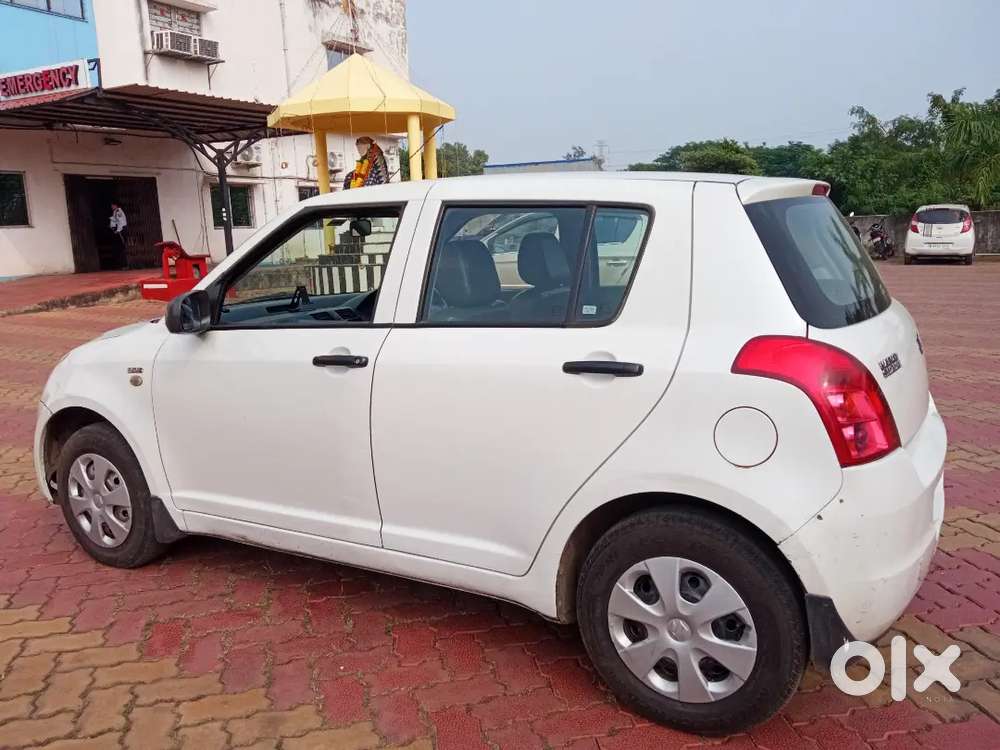 Maruti Suzuki Swift 2010 Diesel 135000 Km Driven
