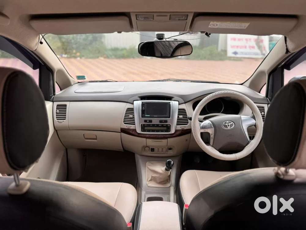 Toyota Innova 2.5 Ev Ps 7 Str Bs-iii, 2014, Diesel