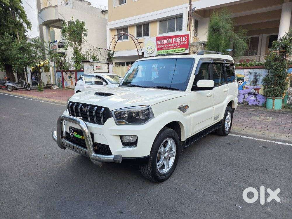 Mahindra Scorpio S10 7 Seater, 2017, Diesel