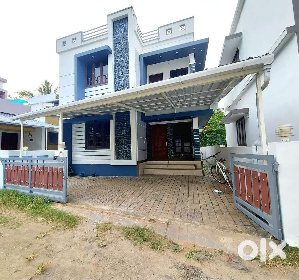 3 bed rooms 1250 sqft house for sale in neericode near koonammav For