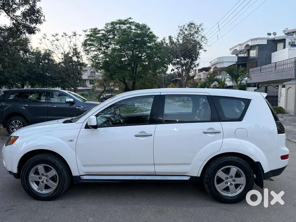 Mitsubishi Outlander 2.4 Cvt, 2009, Petrol