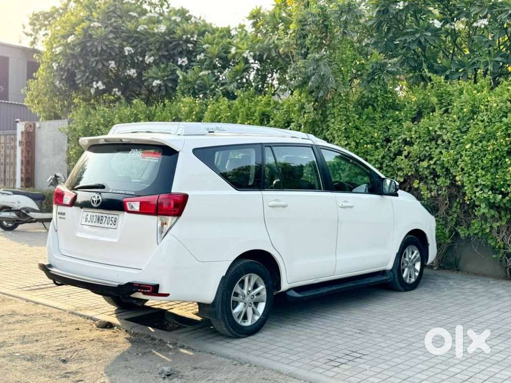 Toyota Innova Crysta 2.4 Gx Limited Edition 8 Str, 2023, Diesel
