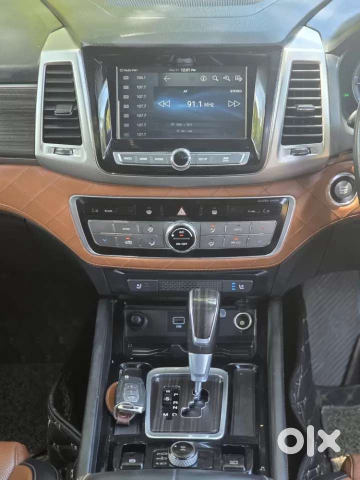 Mahindra Alturas G4 4wd At, 2021, Diesel