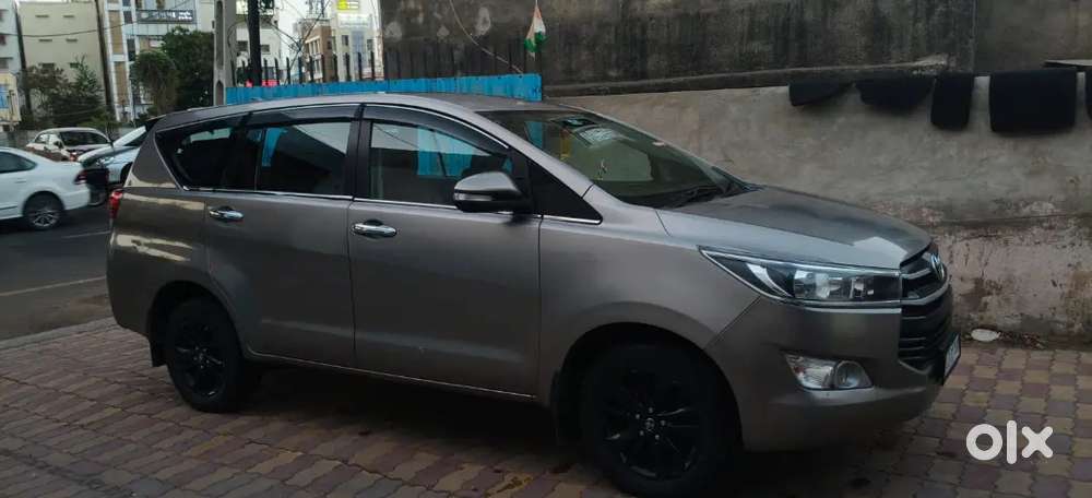 Toyota Innova Crysta 2017
