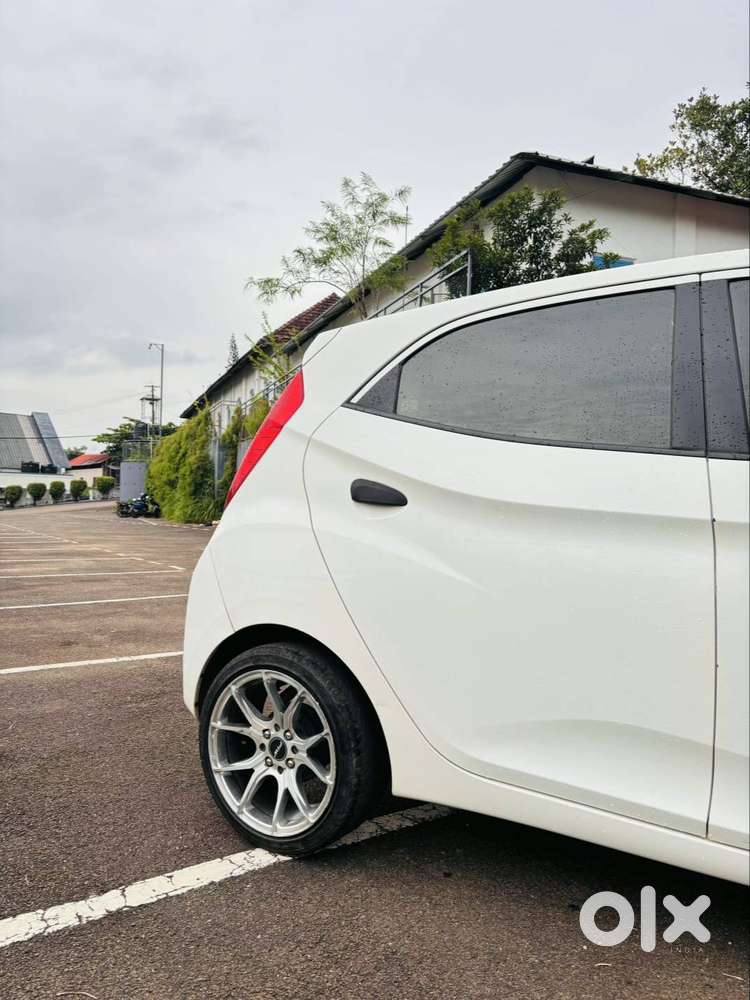 Hyundai Eon Era+ – Excellent Condition  Company Maintained  Reaad