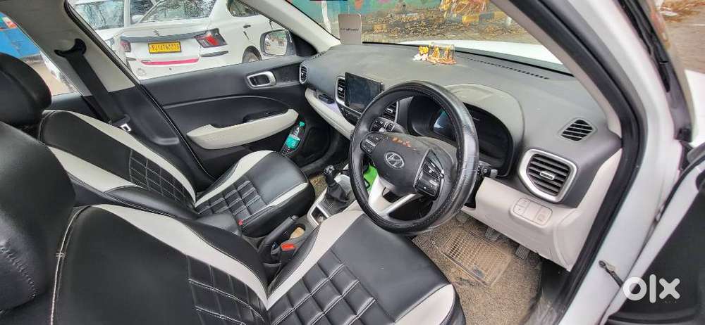 Hyundai Venue S (o) 1.2 Petrol Knight Edition, 2025, Petrol