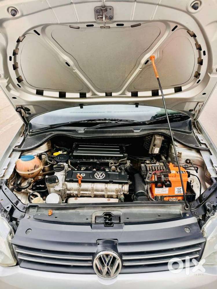 Volkswagen Vento 2010-2013 Petrol Highline, 2011, Petrol