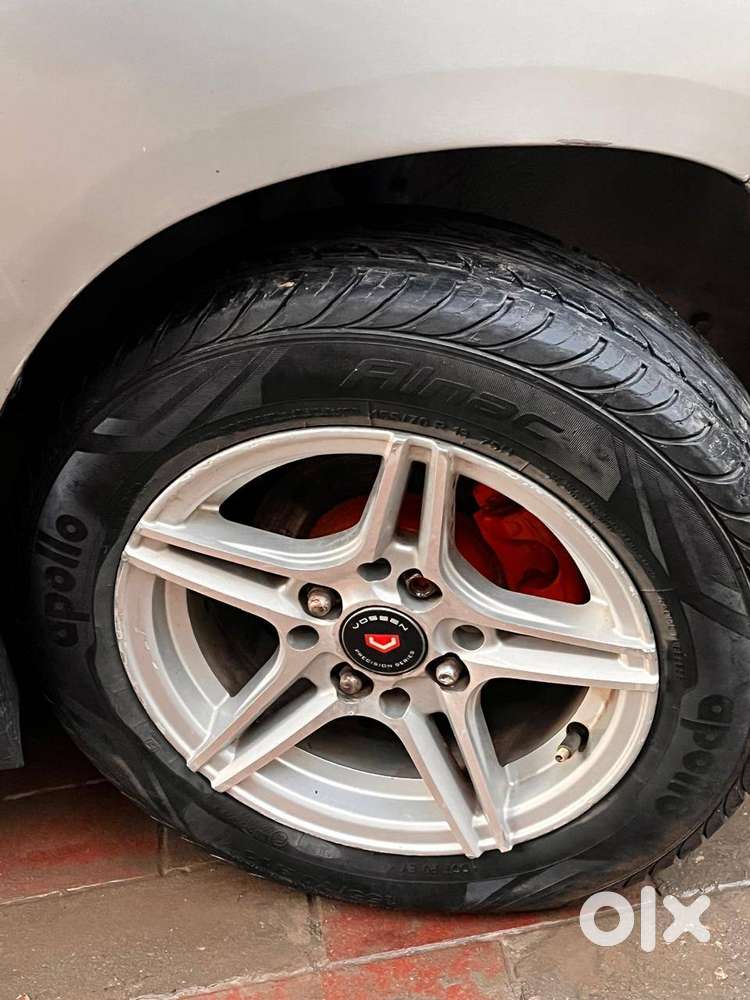 Alloy Wheel,system, Center Locking,power Window,power Steering,
