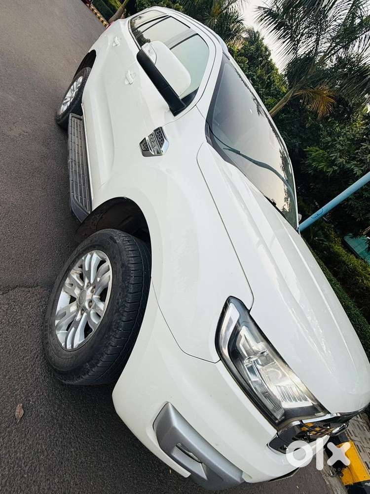 Ford Endevour Trend 4x2 At, Mh12 White Color