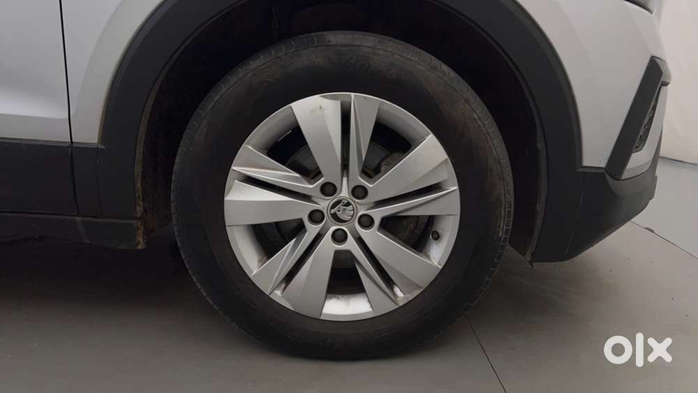 Skoda Kushaq Ambition 1.0l Tsi Mt, 2023, Petrol