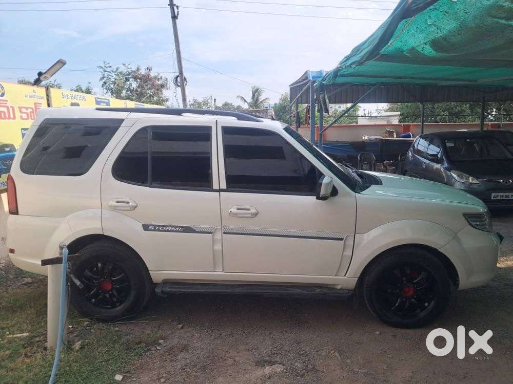 Tata Safari Storme [2015-2019] 2.2 Lx 4x2, 2014, Diesel