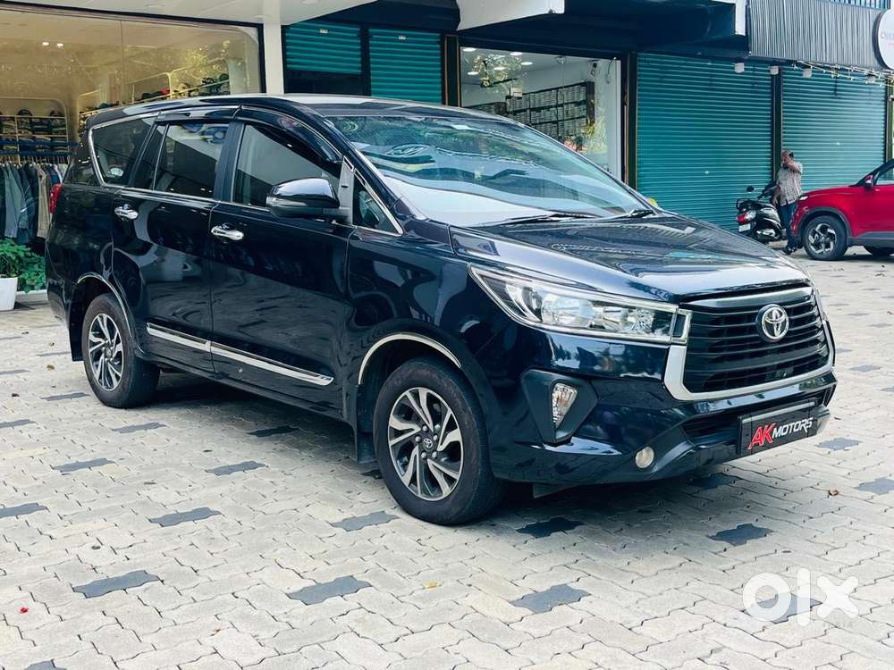 Toyota Innova Crysta 2.4 G Plus Mt 8 Str, 2021, Petrol