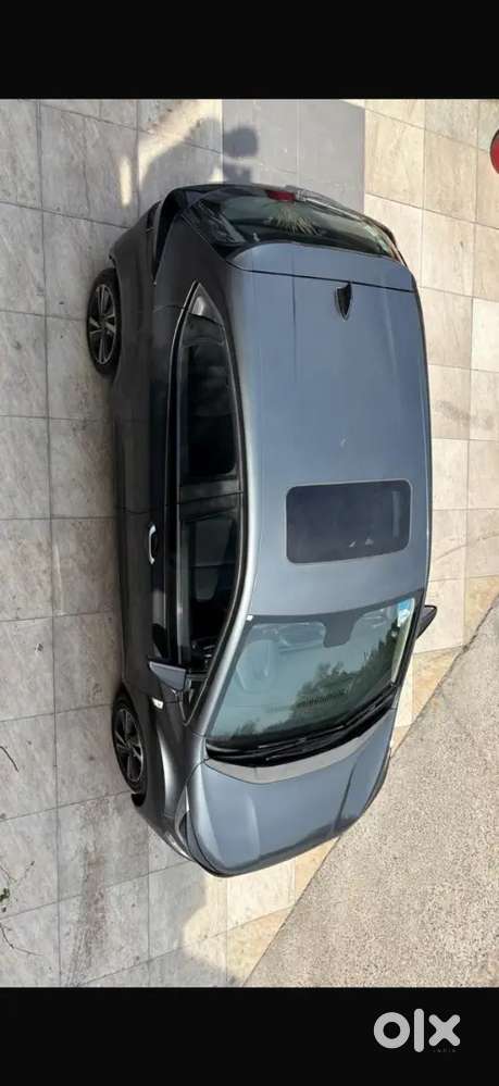 2023 Tata Altroz Xz+ Os Sunroof Icng Top Model Manual