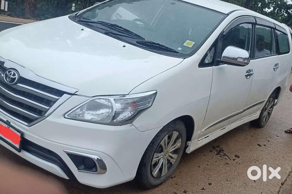 Toyota Innova 2015 Variant Showroom Condition  Personal Use