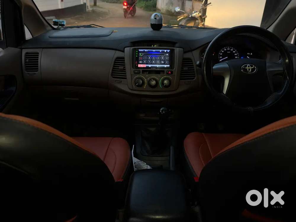 Toyota Innova G4 2015