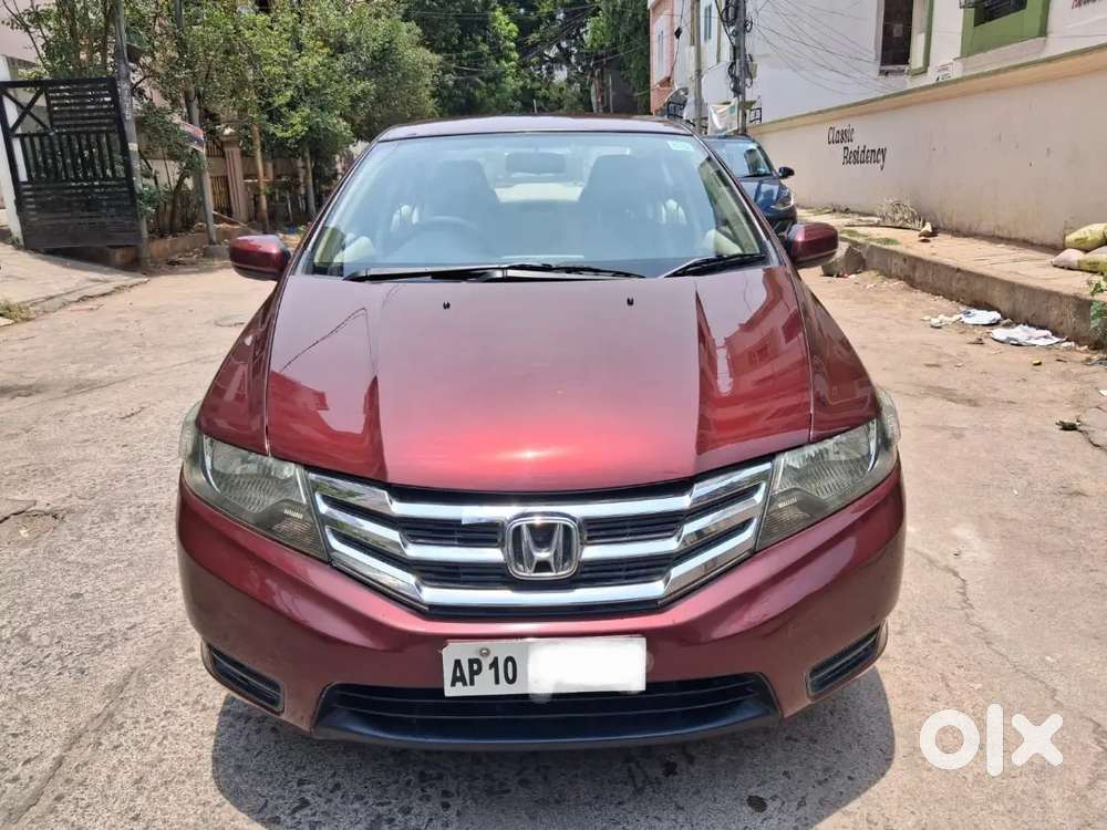 Doctor Used Honda City V Petrol 2013