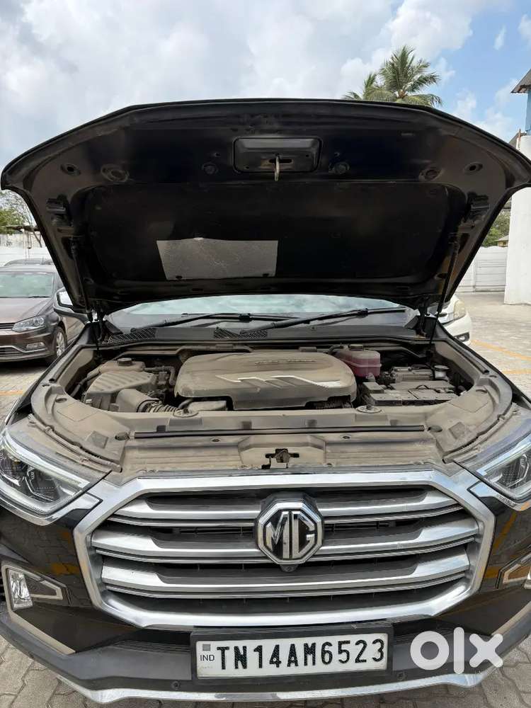 Mg Gloster 2025 Diesel 18000 Km Driven